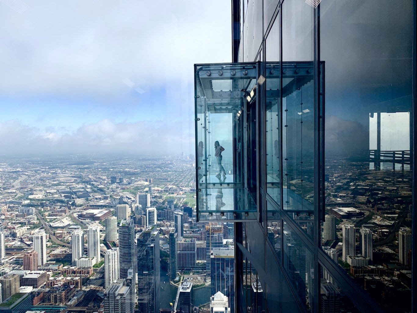 Skydeck Chicago - SquintOpera